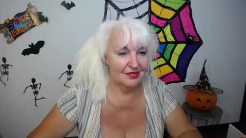 Snapshot of kamaliasim chatting on 10/18/25, 06:37 KamaliaSim online show from 10/18/25, 06:37