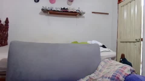 kamenov00 online show from 10/29/25, 05:25