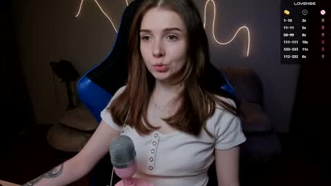 Snapshot of kami_mur chatting on 03/12/25, 07:06 Kami mur online show from 03/12/25, 07:06