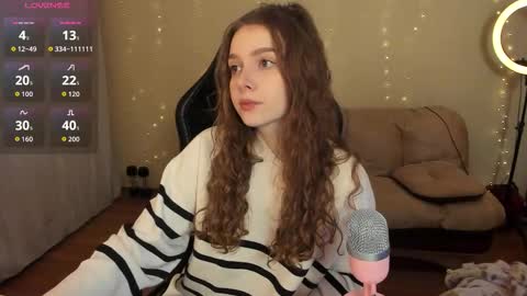 Snapshot of kami_mur chatting on 12/14/25, 09:30 Kami mur online show from 12/14/25, 09:30