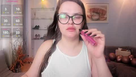 Camila online show from 04/11/26, 04:39