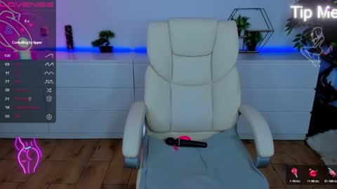 kamilahot25 online show from 11/06/25, 07:31