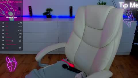 kamilahot25 online show from 11/24/25, 07:02