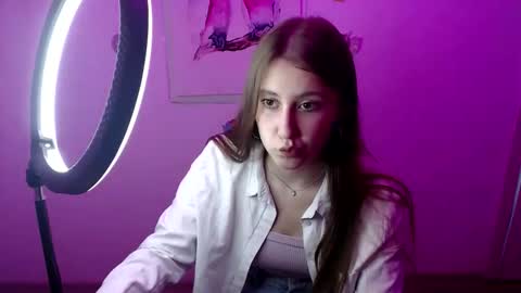 kamilla_love_ online show from 09/13/25, 12:38