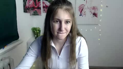 kamilla_love_ online show from 10/02/25, 12:12
