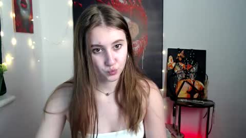 kamilla_love_ online show from 02/11/26, 02:44