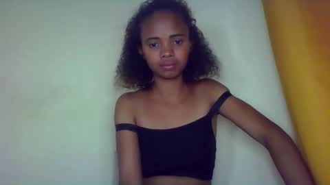 kamillah69 online show from 11/17/25, 06:46