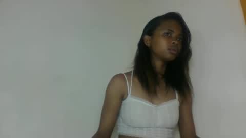 kamillah69 online show from 11/24/25, 07:08