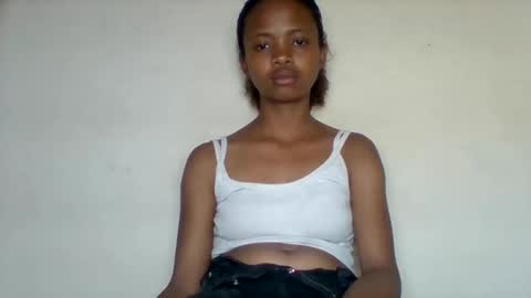 kamillah69 online show from 12/01/25, 04:56