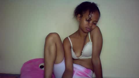 kamillah69 online show from 02/13/26, 01:40