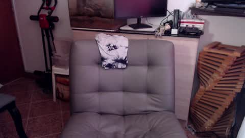 Kamila online show from 09/10/25, 05:35