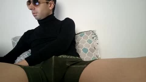 kamilo24 online show from 01/01/25, 09:07