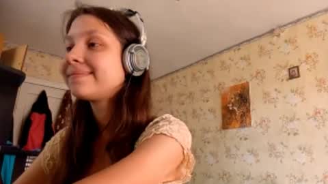 Mari  Simmons online show from 09/21/25, 07:10