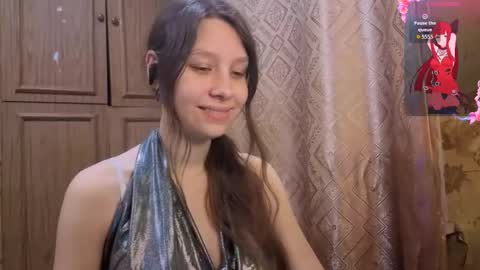 Mari  Simmons online show from 12/03/25, 09:51