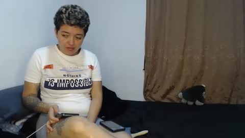 Snapshot of kammy_cami chatting on 04/24/26, 12:40 kammy y camila online show from 04/24/26, 12:40