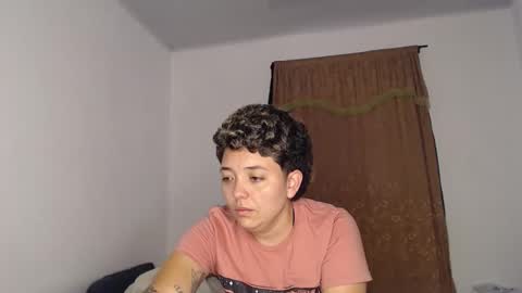 Snapshot of kammy_cami chatting on 05/16/26, 11:53 kammy y camila online show from 05/16/26, 11:53