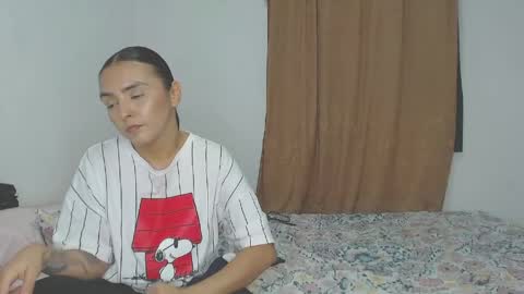 Snapshot of kammy_cami chatting on 06/04/26, 02:39 kammy y camila online show from 06/04/26, 02:39