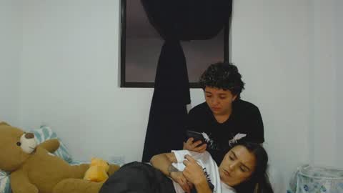 Snapshot of kammy_cami chatting on 07/28/26, 11:37 kammy y camila online show from 07/28/26, 11:37