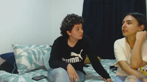 Snapshot of kammy_cami chatting on 07/30/26, 12:42 kammy y camila online show from 07/30/26, 12:42