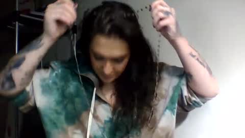 kandirain online show from 10/17/25, 09:01