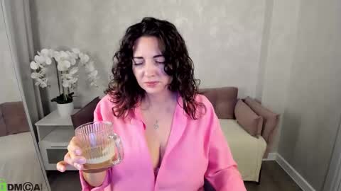 kandy_balls online show from 10/12/25, 10:09