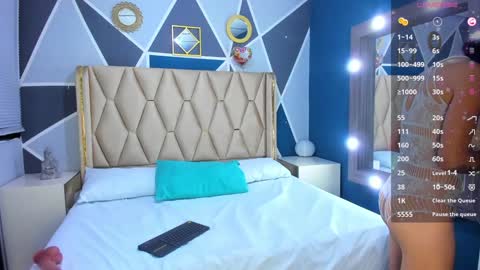 hello  Im Danni online show from 01/30/25, 11:02