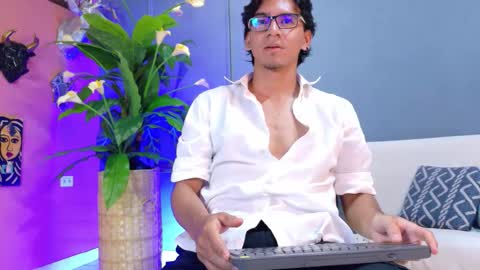 kane_del_toro online show from 10/29/25, 01:35