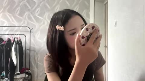 Lily online show from 05/12/26, 09:06