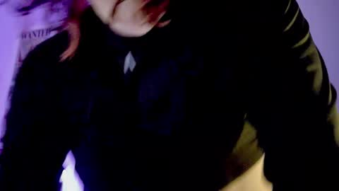   online show from 12/05/25, 01:14