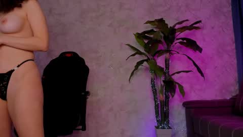 Emma online show from 02/26/25, 04:36