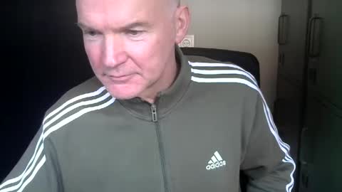 Snapshot of kapitein_rob chatting on 12/23/24, 12:08 Robbie online show from 12/23/24, 12:08