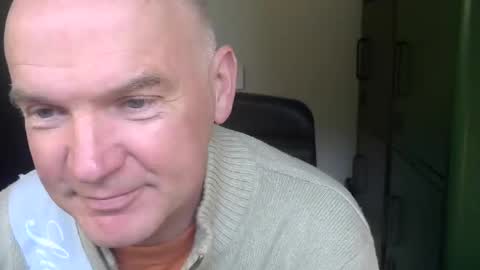 Snapshot of kapitein_rob chatting on 02/04/25, 03:57 Robbie online show from 02/04/25, 03:57