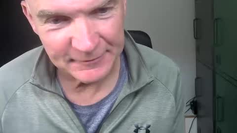 Snapshot of kapitein_rob chatting on 09/30/25, 03:06 Robbie online show from 09/30/25, 03:06