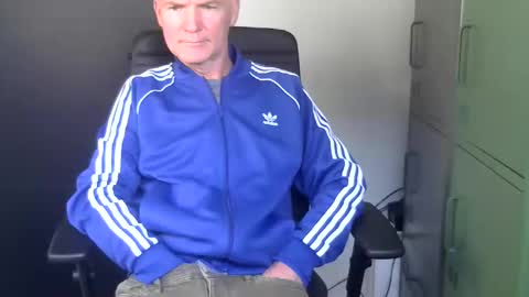 Robbie online show from 03/04/26, 03:51