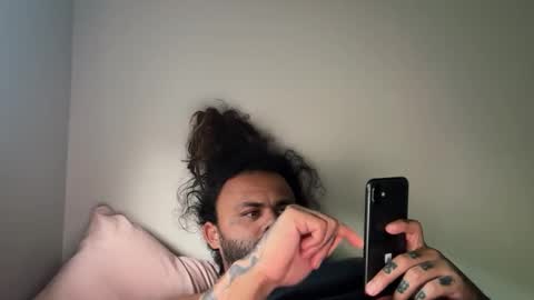 Snapshot of kaptanhook9 chatting on 03/29/26, 01:49 kaptanhook9 online show from 03/29/26, 01:49