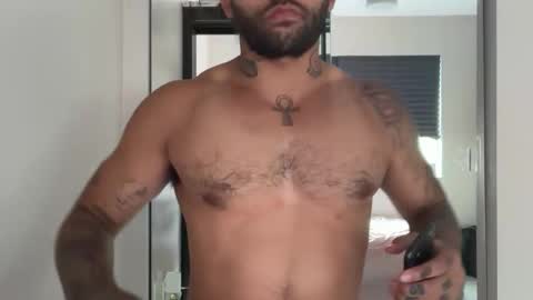 Snapshot of kaptanhook9 chatting on 03/31/26, 12:12 kaptanhook9 online show from 03/31/26, 12:12