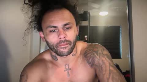 Snapshot of kaptanhook9 chatting on 04/15/26, 02:46 kaptanhook9 online show from 04/15/26, 02:46