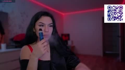 Snapshot of kara_life chatting on 04/08/26, 02:11 kara_life online show from 04/08/26, 02:11