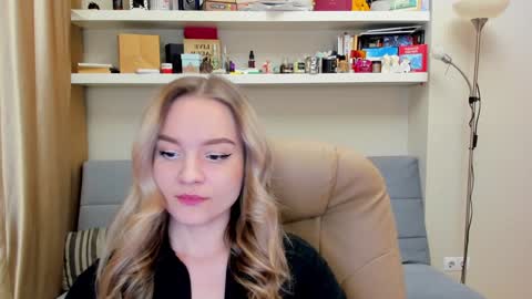 Snapshot of kara_smith_ chatting on 01/17/25, 10:34 Kara. Off from 15th till 24th of December online show from 01/17/25, 10:34