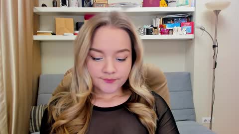 Snapshot of kara_smith_ chatting on 01/19/25, 09:55 Kara. Off from 15th till 24th of December online show from 01/19/25, 09:55