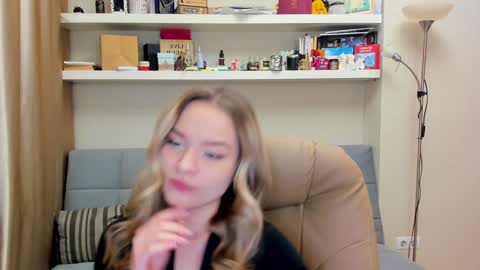 Snapshot of kara_smith_ chatting on 01/24/25, 10:19 Kara. Off from 15th till 24th of December online show from 01/24/25, 10:19