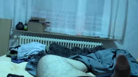 Snapshot of karakartal66350 chatting on 12/17/24, 01:18 Ask me online show from 12/17/24, 01:18