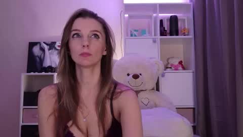 Snapshot of karamelsw chatting on 03/15/26, 10:27 Julia online show from 03/15/26, 10:27