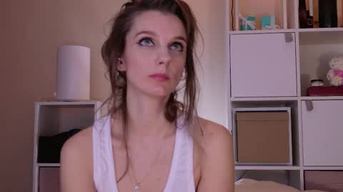 Snapshot of karamelsw chatting on 03/24/26, 08:58 Julia online show from 03/24/26, 08:58