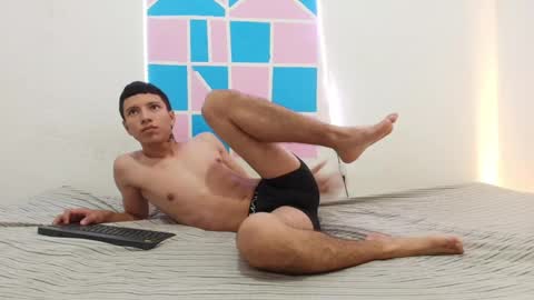      online show from 10/16/25, 01:23