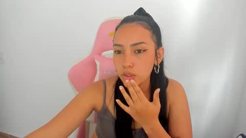 Snapshot of karely_sweet_ chatting on 05/14/26, 05:09 karely_sweet_ online show from 05/14/26, 05:09
