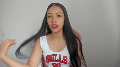 Snapshot of karely_sweet_ chatting on 06/26/26, 01:48 karely_sweet_ online show from 06/26/26, 01:48