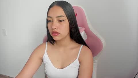 Snapshot of karely_sweet_ chatting on 07/01/26, 02:40 karely_sweet_ online show from 07/01/26, 02:40