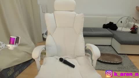 karen0092 online show from 10/28/25, 12:19