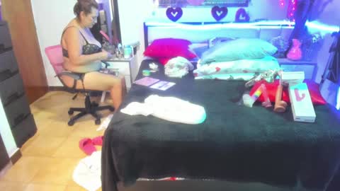 Snapshot of karen_milf_2 chatting on 12/03/24, 03:30 Karen online show from 12/03/24, 03:30